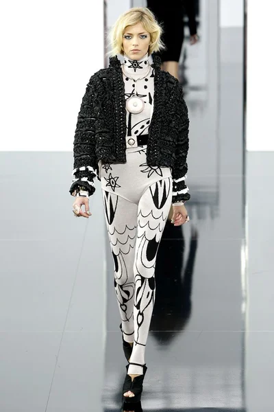 Look 40